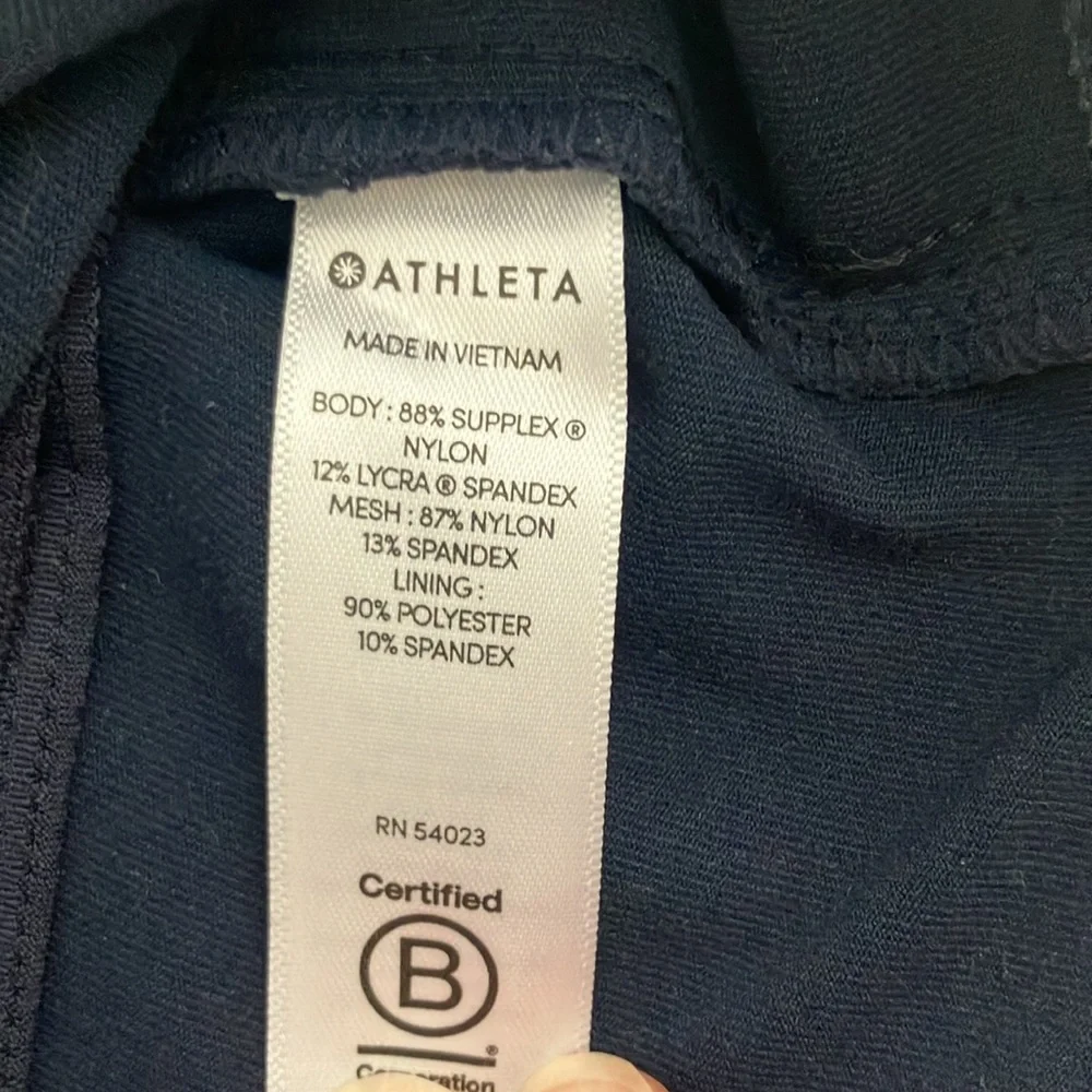Athleta Navy Blue Downtown Tuxedo Skort. Size medium.